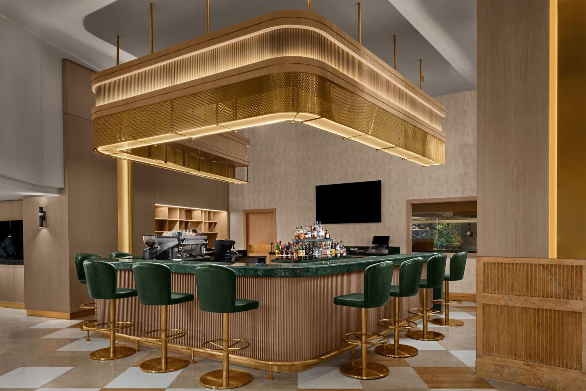 Delta Hotels By Marriott Istanbul West Bagian luar foto