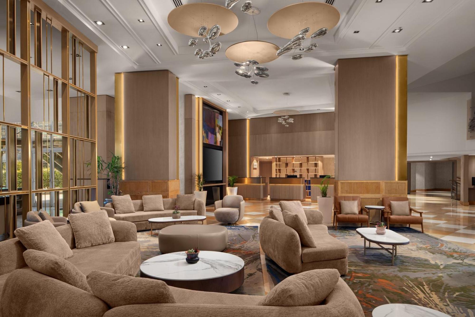 Delta Hotels By Marriott Istanbul West Bagian luar foto